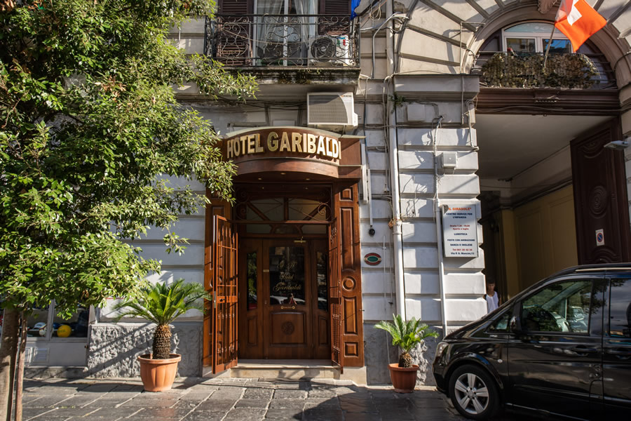 Hotel Garibaldi Napoli