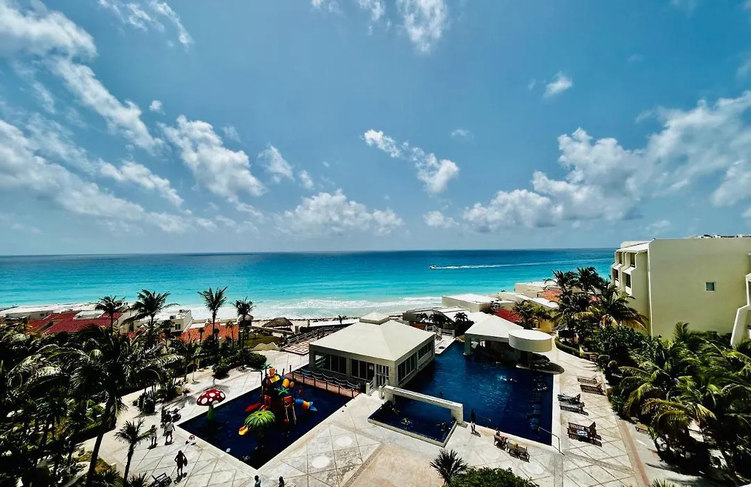 Solymar Beach Resort
