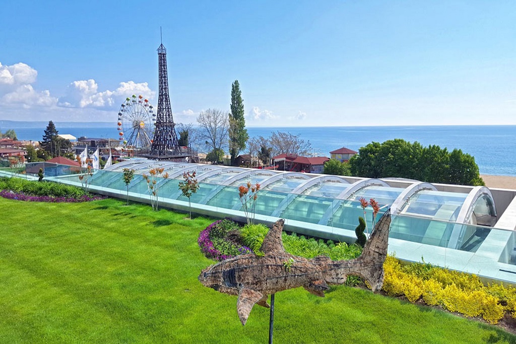 International Hotel Casino & Tower Suites