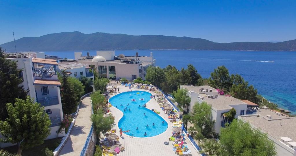 Bodrum Holiday Resort & Spa