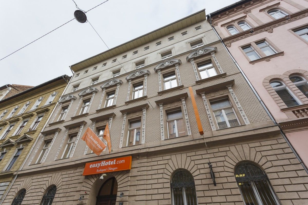 EasyHotel Budapest Oktogon