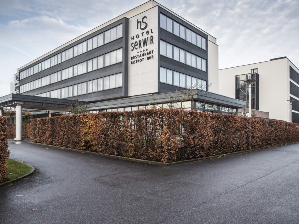 Serwir Hotel