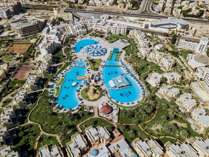 Royal Lagoons Resort & Aqua Park