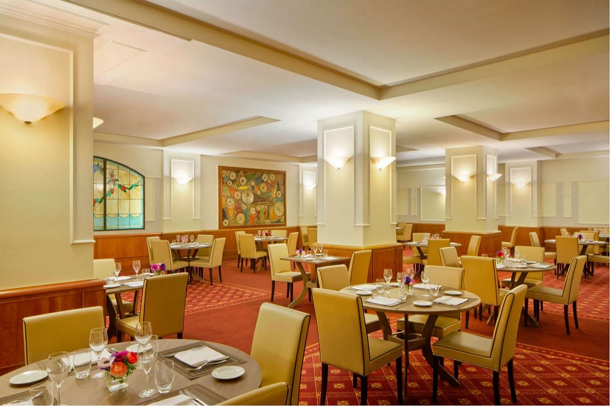 Starhotels Business Palace