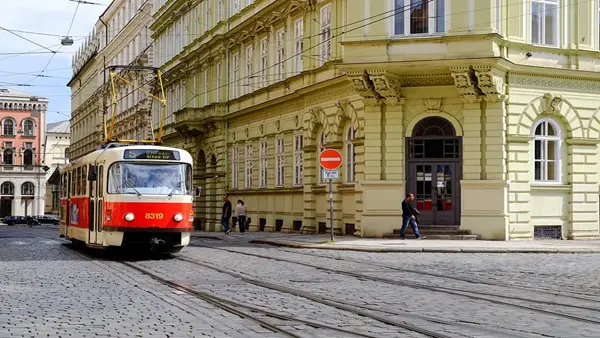 Metropolitan Old Town